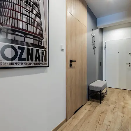 Klimatyzowany Apartament Very Berry Z Parkingiem W Poznaniu By Noclegi Renters Exterior photo