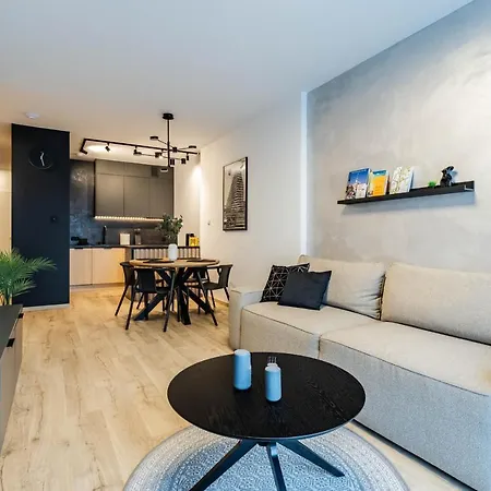 Klimatyzowany Apartament Very Berry Z Parkingiem W Poznaniu By Noclegi Renters Exterior photo