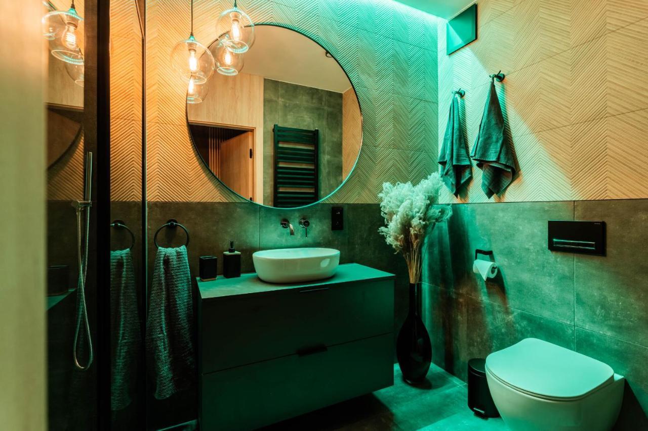 Apartment Klimatyzowany Very Berry Z Parkingiem W Poznaniu By Renters Poznan
